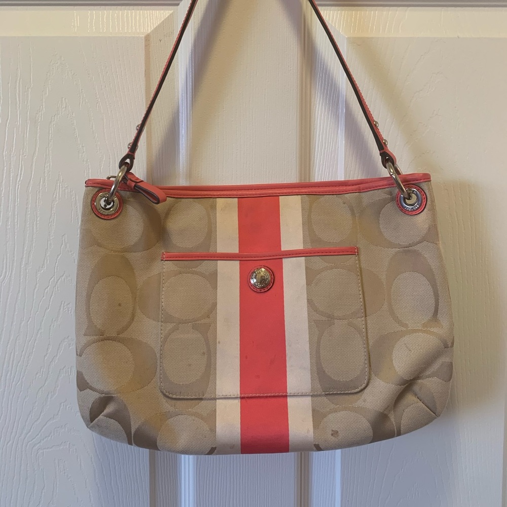 💕 Coach Shoulder Purse 💕